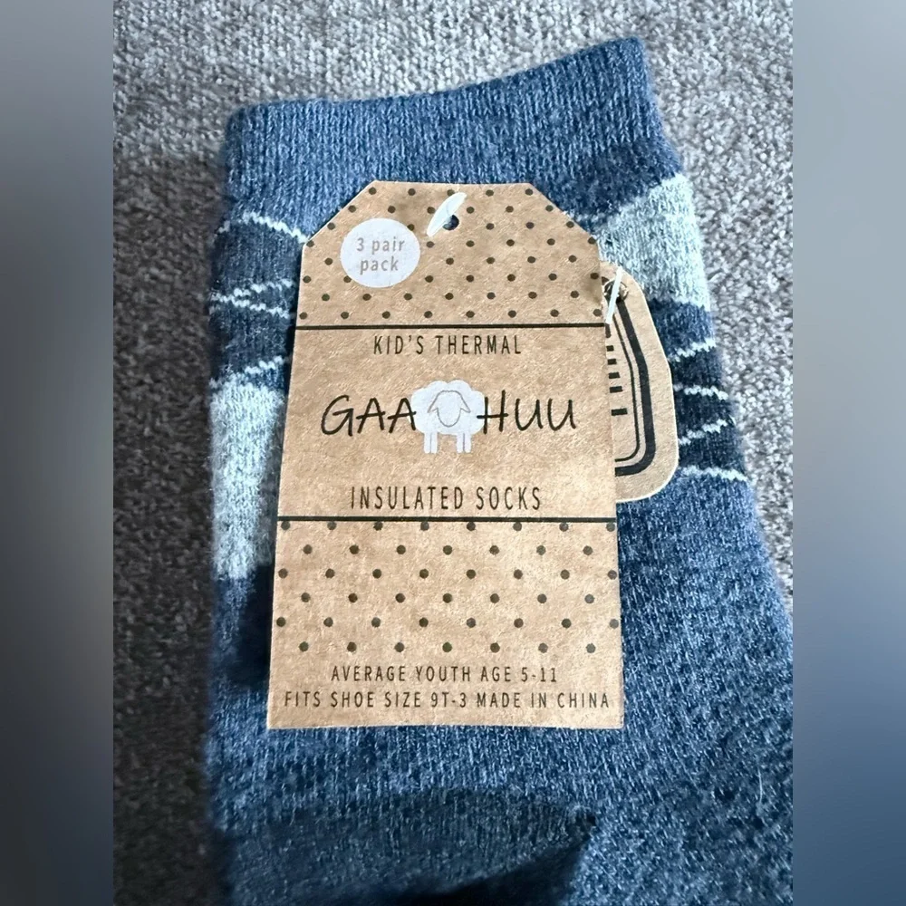 NWT GAA HUU youth 3-pk insulated cozy soft socks